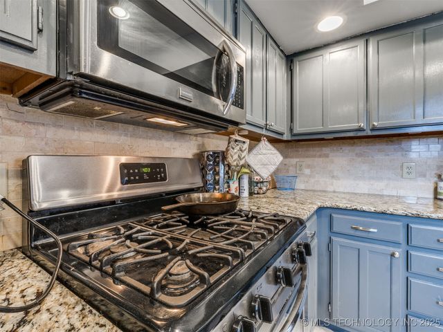 11606 N 109th East Place, Collinsville, OK 74021