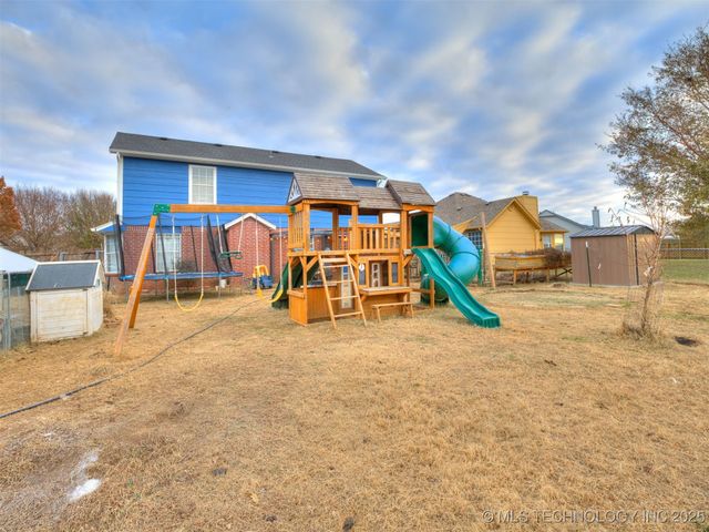 11606 N 109th East Place, Collinsville, OK 74021