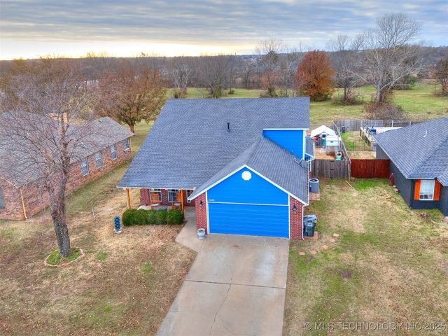 11606 N 109th East Place, Collinsville, OK 74021