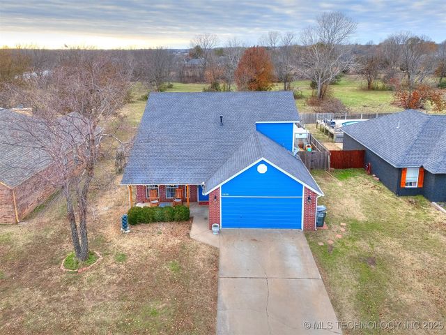 11606 N 109th East Place, Collinsville, OK 74021