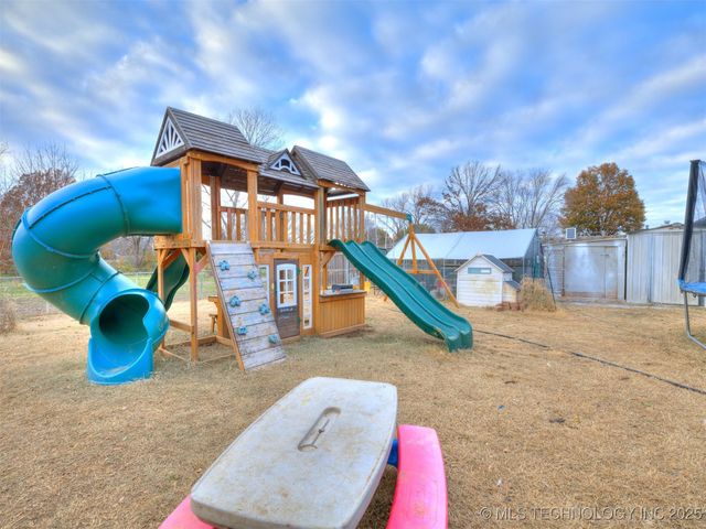 11606 N 109th East Place, Collinsville, OK 74021