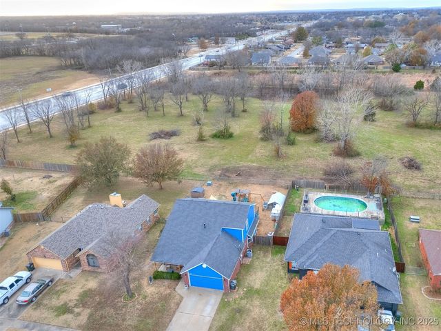 11606 N 109th East Place, Collinsville, OK 74021