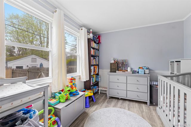 14 7th Street, Wading River, NY 11792