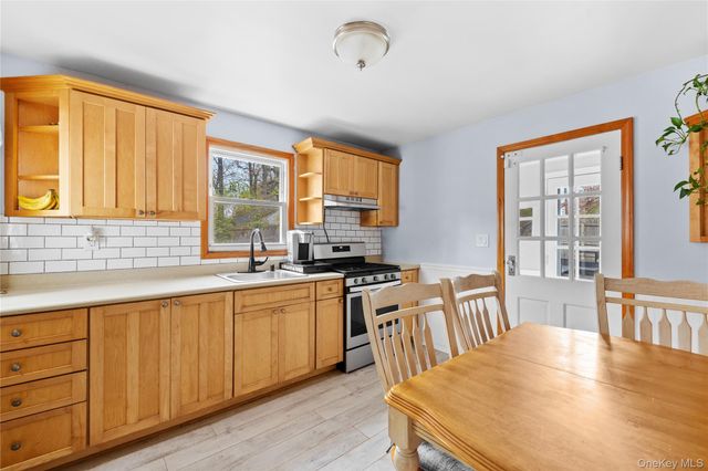 14 7th Street, Wading River, NY 11792