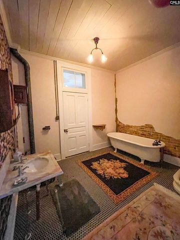 808 Boundary Street, Newberry, SC 29108