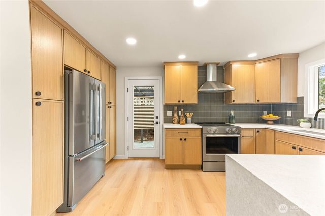 2604 NE 82nd Street, Seattle, WA 98115