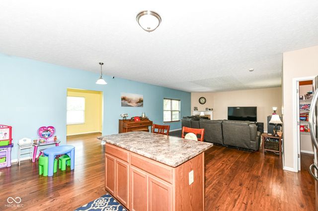 13858 Keams Drive, Fishers, IN 46038
