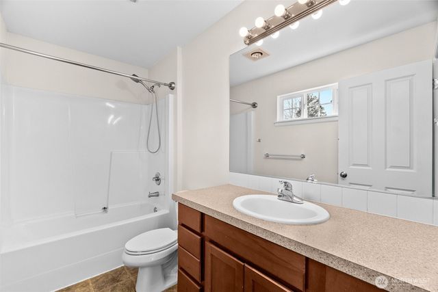 4308 Roxanna Loop SE, Lacey, WA 98503