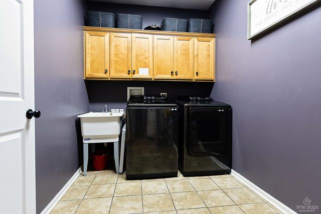 1591 Jeanel Lane, Aurora, IL 60502