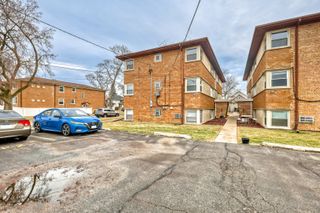 837 Lathrop Avenue 2E, Forest Park, IL 60130