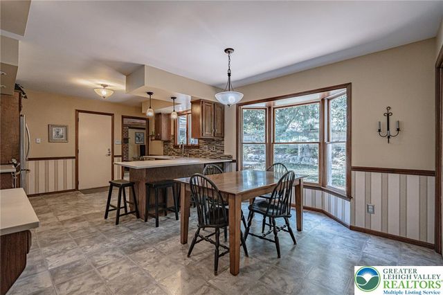4855 Meadowview Drive, Lower Macungie Twp, PA 18062