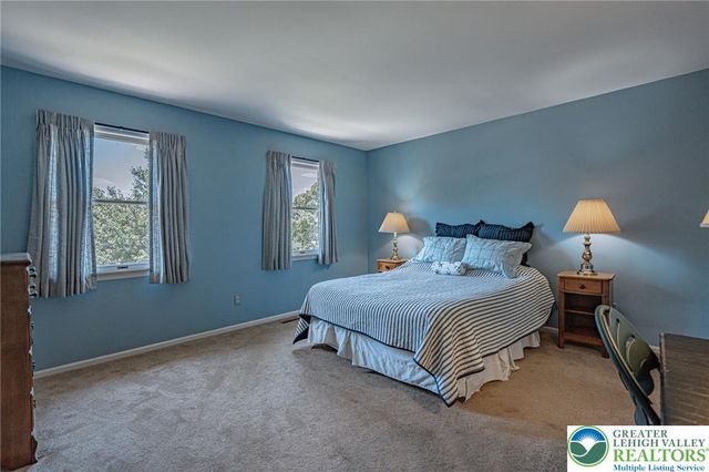 4855 Meadowview Drive, Lower Macungie Twp, PA 18062