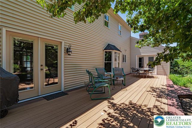 4855 Meadowview Drive, Lower Macungie Twp, PA 18062