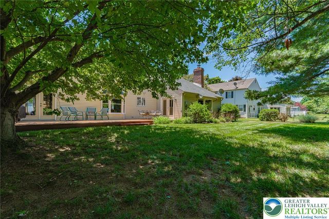 4855 Meadowview Drive, Lower Macungie Twp, PA 18062