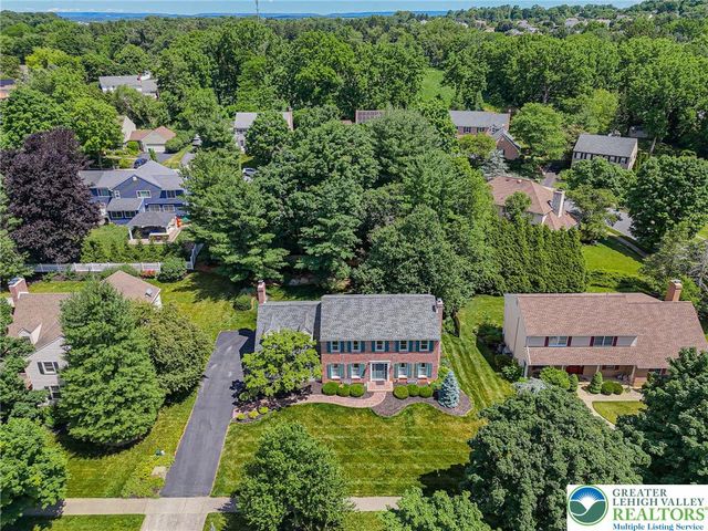 4855 Meadowview Drive, Lower Macungie Twp, PA 18062