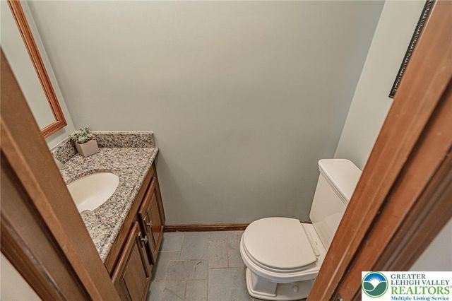 4855 Meadowview Drive, Lower Macungie Twp, PA 18062