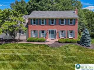 4855 Meadowview Drive, Lower Macungie Twp, PA 18062