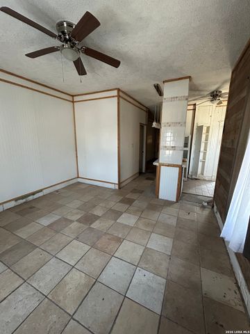 1116 Gramercy, San Antonio, TX 78201