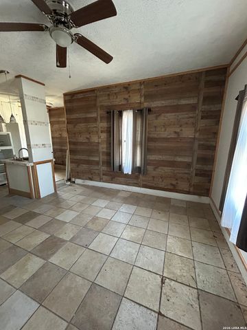 1116 Gramercy, San Antonio, TX 78201