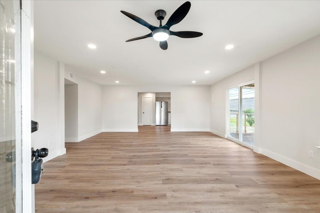 7104 Dallas Street 1, Baytown, TX 77521