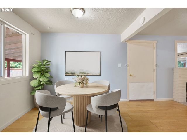 215 Ne 167TH Pl, Portland, OR 97230