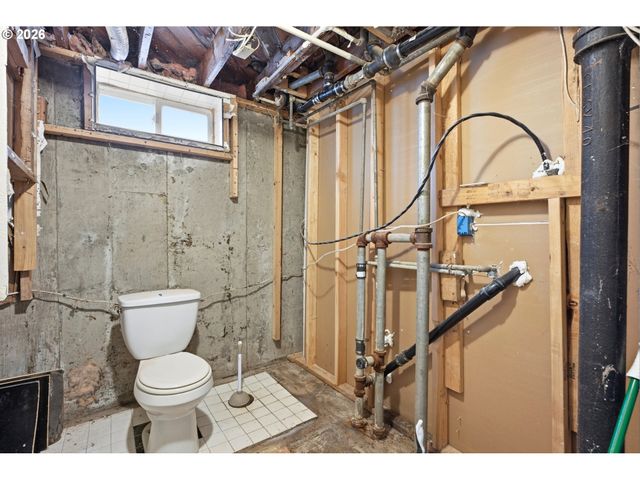 215 Ne 167TH Pl, Portland, OR 97230