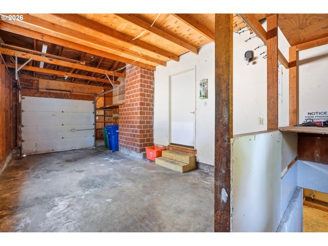 215 Ne 167TH Pl, Portland, OR 97230
