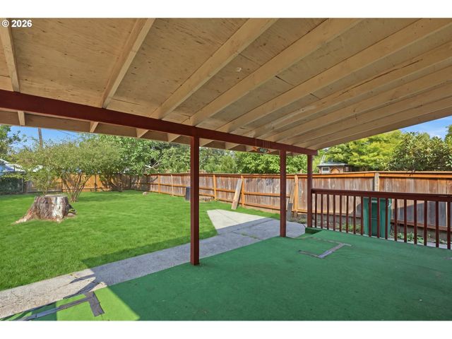 215 Ne 167TH Pl, Portland, OR 97230