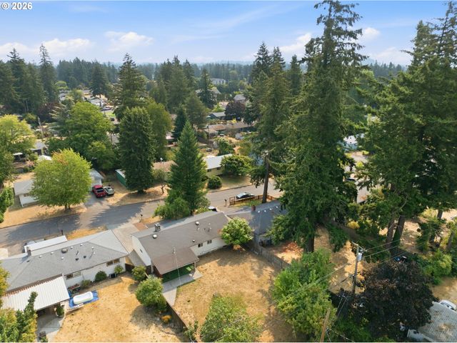 215 Ne 167TH Pl, Portland, OR 97230