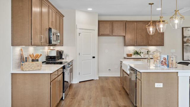 481 Cadbury Loop, Summerville, SC 29486
