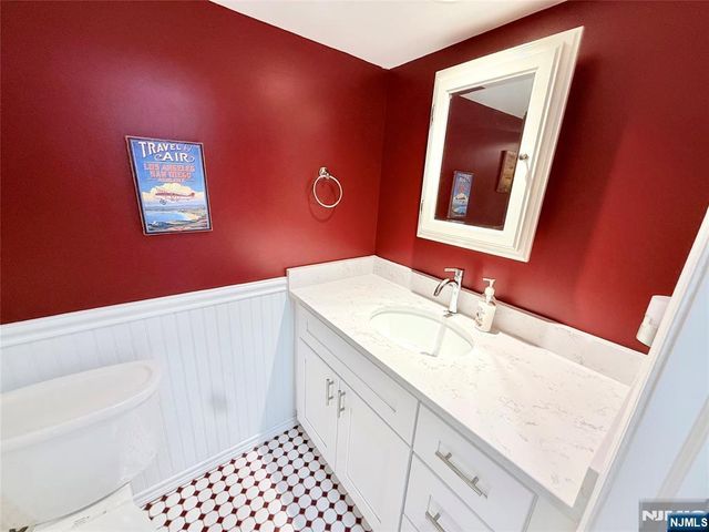 15 Ford Street, Lodi, NJ 07644