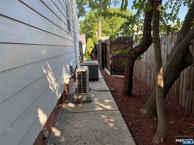 15 Ford Street, Lodi, NJ 07644