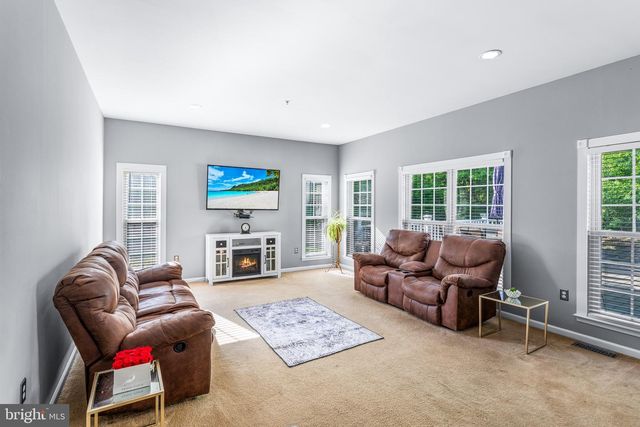 12206 HILLANTRAE DR, Clinton, MD 20735