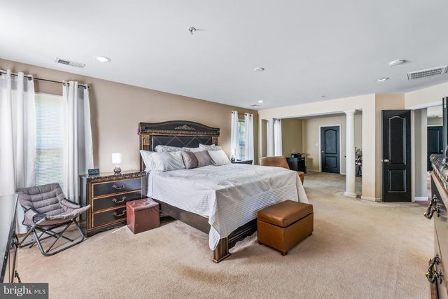 12206 HILLANTRAE DR, Clinton, MD 20735