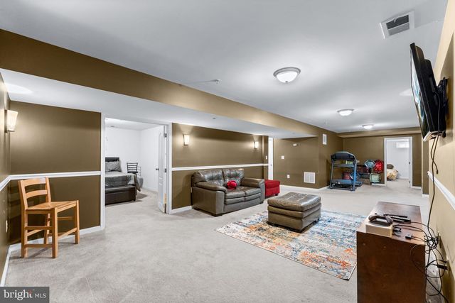 12206 HILLANTRAE DR, Clinton, MD 20735