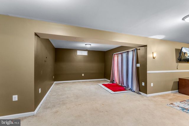 12206 HILLANTRAE DR, Clinton, MD 20735