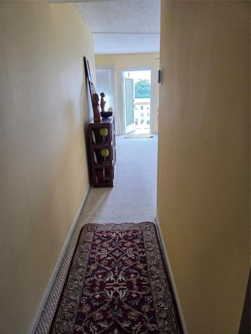 4042 Lyndhurst J 4042, Deerfield Beach, FL 33442