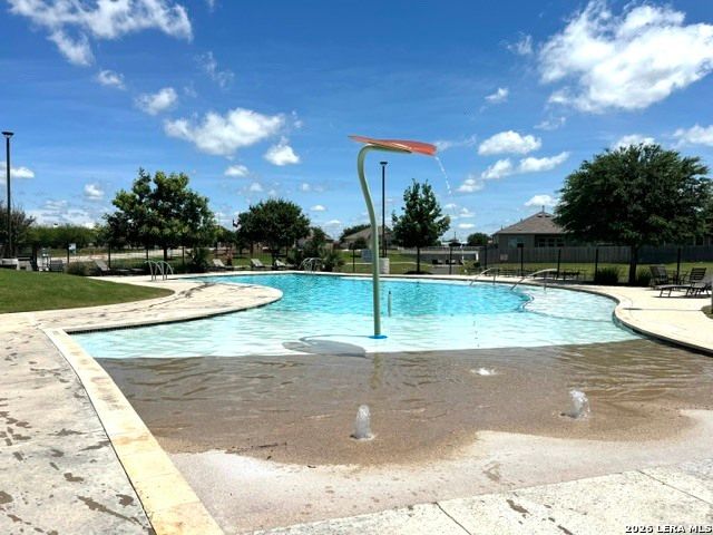 481 SUMMERSWEET RD, New Braunfels, TX 78130