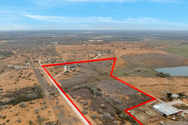 8400 West FM 140, Charlotte, TX 78011