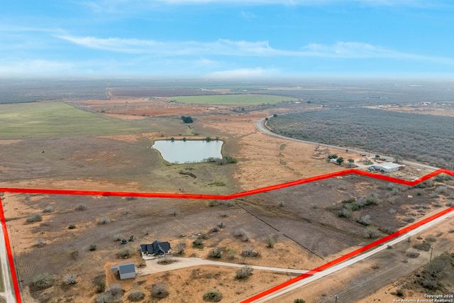 8400 West FM 140, Charlotte, TX 78011