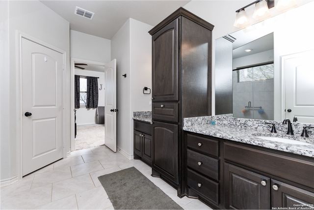 8400 West FM 140, Charlotte, TX 78011