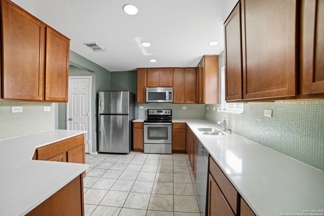 6046 Plumbago, San Antonio, TX 78218