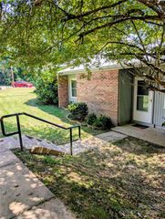 65 Eastview Avenue, Asheville, NC 28803