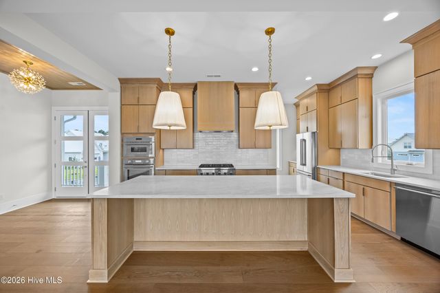 804 Waterstone Drive, Wilmington, NC 28411