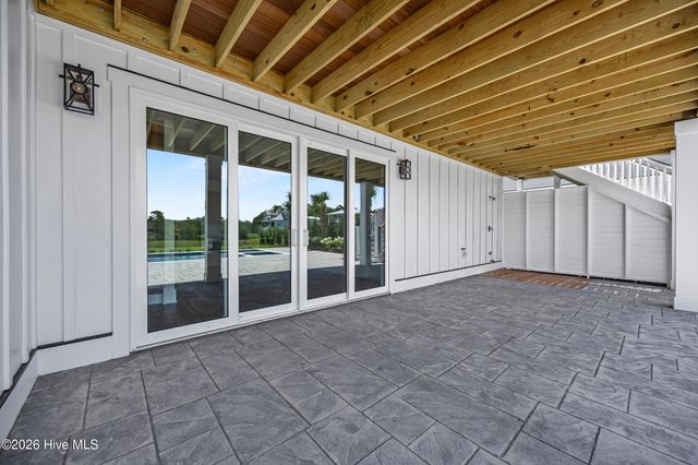 804 Waterstone Drive, Wilmington, NC 28411