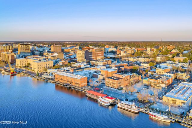 804 Waterstone Drive, Wilmington, NC 28411