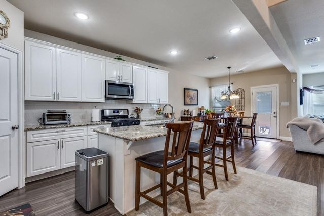 2821 Inn Kitchen Way, Mckinney, TX 75071