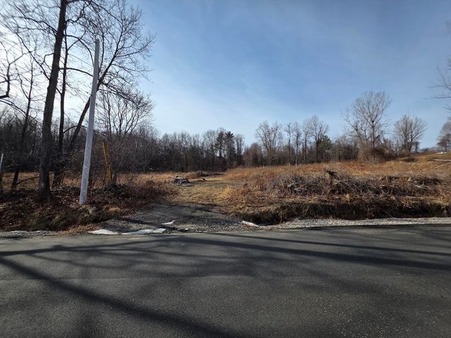 431 Coy Hill Rd, Warren, MA 01083