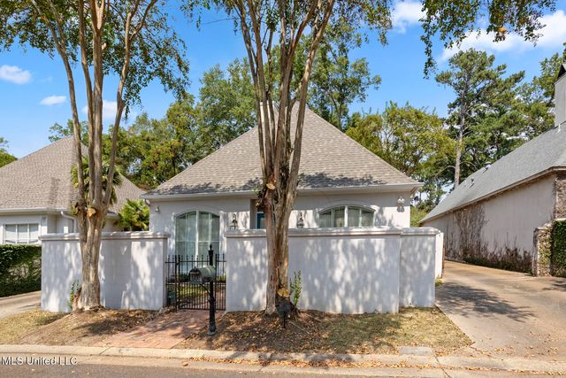 1038 Whitsett Walk, Jackson, MS 39206
