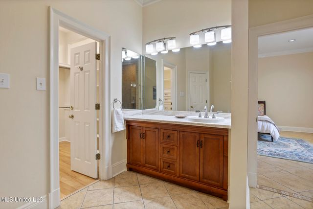 1038 Whitsett Walk, Jackson, MS 39206